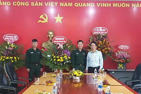Hình ảnh các đơn vị đến thăm và chúc mừng Nhà trường nhân dịp ngày Nhà giáo Việt Nam 20-11-2020.